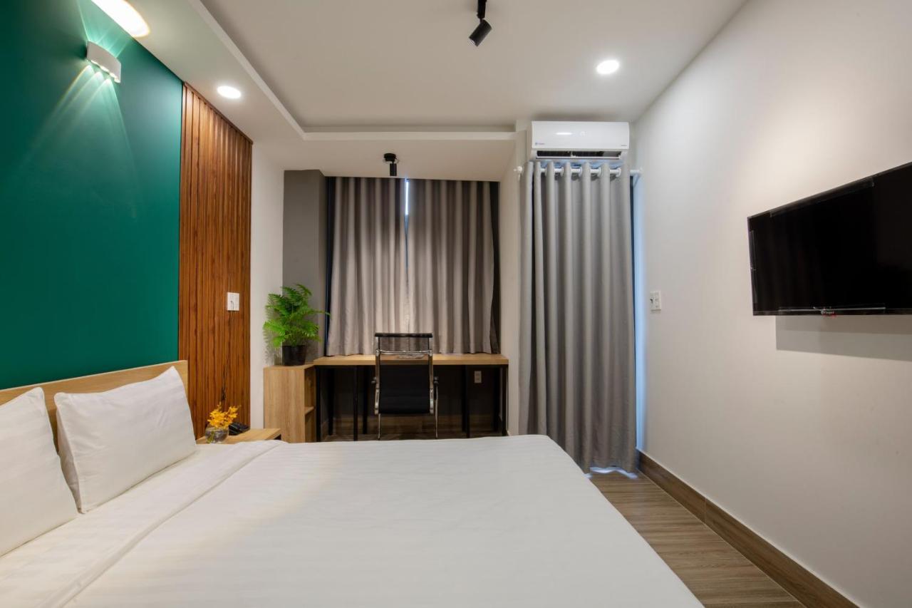 La Hotel Riverside Хошимин Екстериор снимка